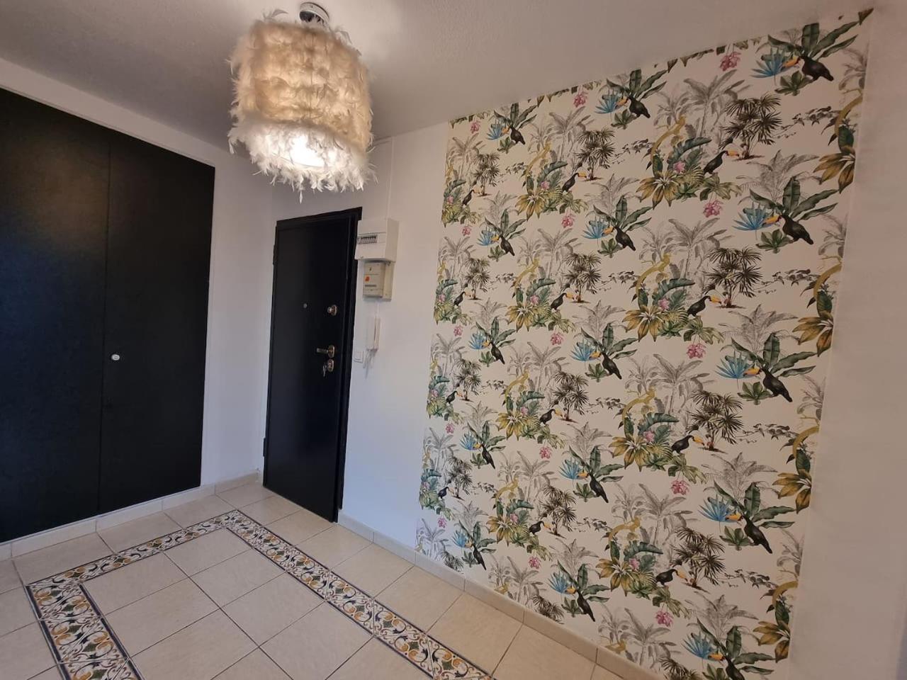 Grand Appartement 3 Chambres Disney - Paris - 82M2 เนอยี-ซูร์-มาร์น ภายนอก รูปภาพ