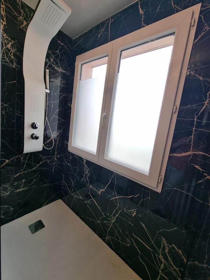 Grand Appartement 3 Chambres Disney - Paris - 82M2 เนอยี-ซูร์-มาร์น ภายนอก รูปภาพ